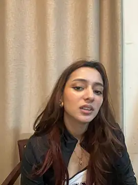 Snapshot of Lilywant chatting on May 2026 10:44:01 AM Lilywant online show from May 2026 10:44:01 AM