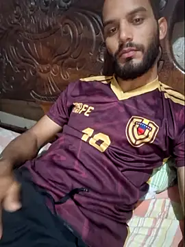 Divisito17S online show from June 2026 01:15:01 AM