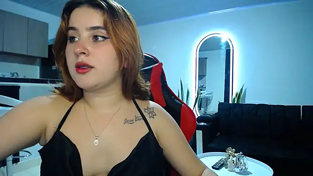 Snapshot of sweet_bella_29 chatting on June 2026 03:41:02 AM sweet bella 29 online show from June 2026 03:41:02 AM