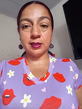 Snapshot of Tumilf chatting on May 2026 07:33:02 PM Tumilf online show from May 2026 07:33:02 PM