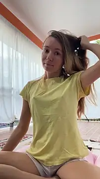 Snapshot of Mini_girl_do_it_better chatting on May 2026 11:57:02 PM Mini girl do it better online show from May 2026 11:57:02 PM
