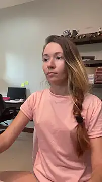Snapshot of Mini_girl_do_it_better chatting on June 2026 03:51:02 AM Mini girl do it better online show from June 2026 03:51:02 AM