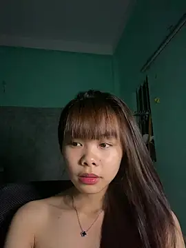 Snapshot of Cry_sexy chatting on June 2026 05:25:01 PM Cry sexy online show from June 2026 05:25:01 PM