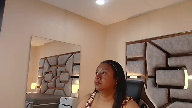 Snapshot of Rachell_Carter chatting on May 2026 04:29:01 AM Rachell Carter online show from May 2026 04:29:01 AM