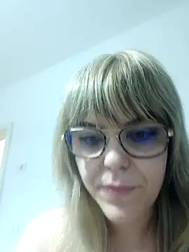 Snapshot of ZoeSkyee chatting on July 2026 06:06:01 PM ZoeSkyee online show from July 2026 06:06:01 PM