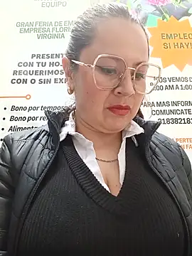 Snapshot of VANESSA__28 chatting on May 2026 03:31:02 PM VANESSA 28 online show from May 2026 03:31:02 PM