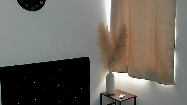 Snapshot of Melody_vixxenx chatting on July 2026 08:44:02 PM Melody vixxenx online show from July 2026 08:44:02 PM
