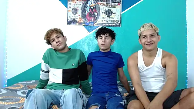 Snapshot of wild_boys_zs chatting on June 2026 01:18:01 AM wild boys zs online show from June 2026 01:18:01 AM