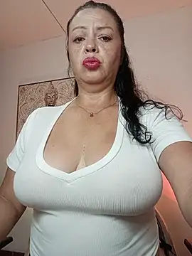 Snapshot of EvaRoberts_1 chatting on July 2026 01:17:02 PM EvaRoberts 1 online show from July 2026 01:17:02 PM