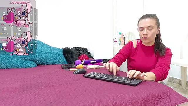Katia Rose23 online show from June 2026 07:30:02 PM
