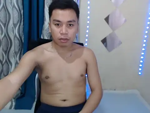 Snapshot of urasiankevin chatting on June 2026 05:07:01 PM urasiankevin online show from June 2026 05:07:01 PM