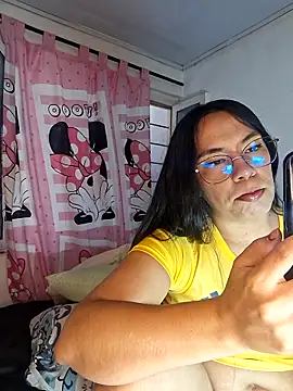 Snapshot of ZoeMorettii chatting on June 2026 09:05:02 PM ZoeMorettii online show from June 2026 09:05:02 PM