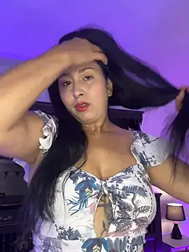 liana  castellanos online show from May 2026 02:11:01 PM