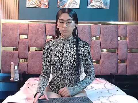  aranza23 online show from May 2026 12:01:01 PM