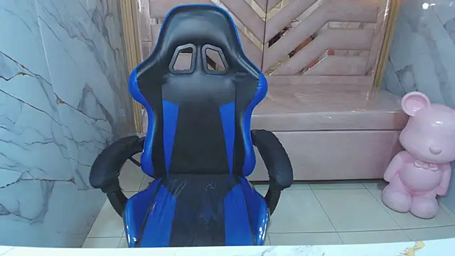 Mely R online show from May 2026 07:42:02 PM