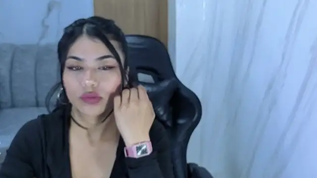 Snapshot of Jade_tf chatting on May 2026 01:10:02 PM Jade tf online show from May 2026 01:10:02 PM
