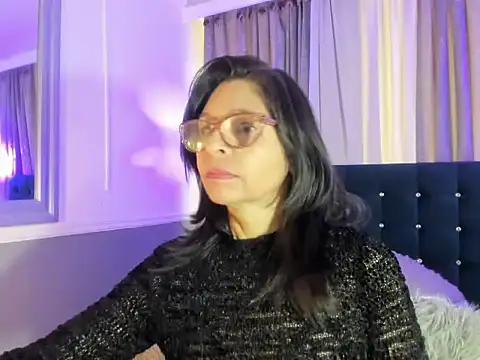 Snapshot of lena_gray chatting on May 2026 01:19:01 PM lena gray online show from May 2026 01:19:01 PM
