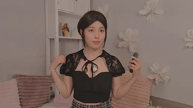 Snapshot of sakura-ch- chatting on August 2026 08:11:01 PM sakura-ch- online show from August 2026 08:11:01 PM