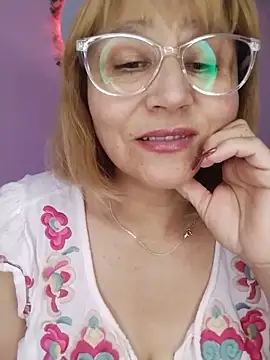Snapshot of vitaminafranccesca chatting on May 2026 04:47:01 PM vitaminafranccesca online show from May 2026 04:47:01 PM