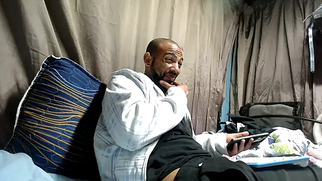 Camodick online show from April 2026 08:02:02 AM