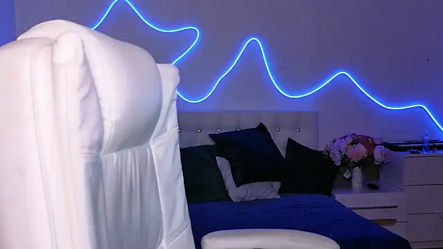 Snapshot of MaddiePerez chatting on June 2026 04:13:01 PM MaddiePerez online show from June 2026 04:13:01 PM