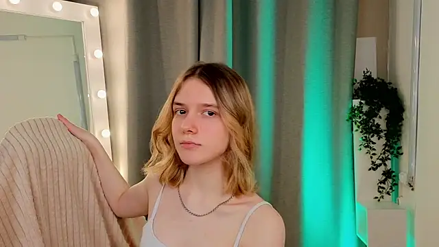 MilanaRayy online show from May 2026 08:12:02 AM