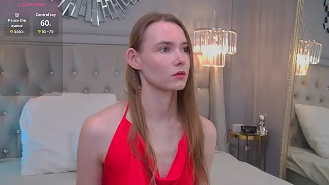 Snapshot of LillianYoung chatting on May 2026 09:37:01 AM LillianYoung online show from May 2026 09:37:01 AM
