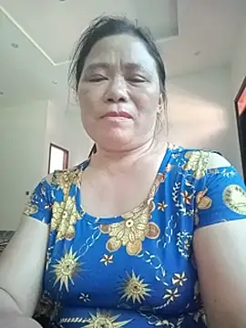 Snapshot of -Lytina- chatting on July 2026 02:33:01 AM -Lytina- online show from July 2026 02:33:01 AM