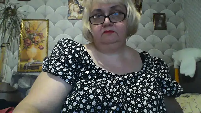 MarinaFarina53 online show from June 2026 04:51:02 PM