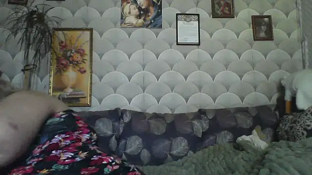MarinaFarina53 online show from June 2026 07:44:01 AM