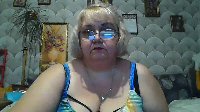 MarinaFarina53 online show from June 2026 05:19:02 PM