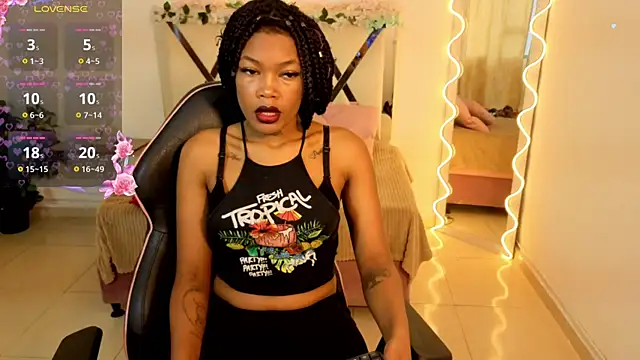 CRISTALBROKE TAY online show from June 2026 07:04:01 PM