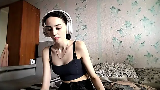 Snapshot of NightFoxxx chatting on July 2026 11:15:01 PM NightFoxxx online show from July 2026 11:15:01 PM