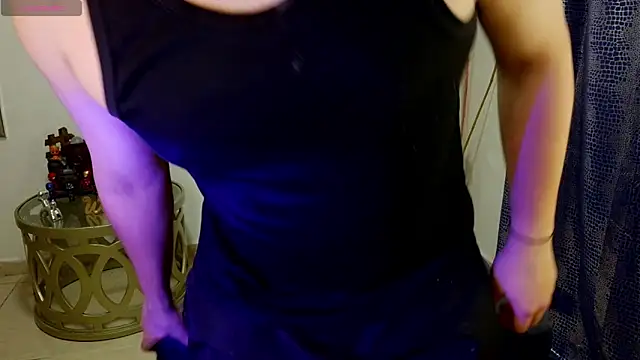 eithan jonnes  online show from May 2026 10:04:02 PM