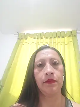 Snapshot of Vely_ chatting on June 2026 06:52:01 PM Vely online show from June 2026 06:52:01 PM