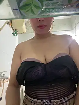 JucyLy online show from May 2026 03:55:02 PM