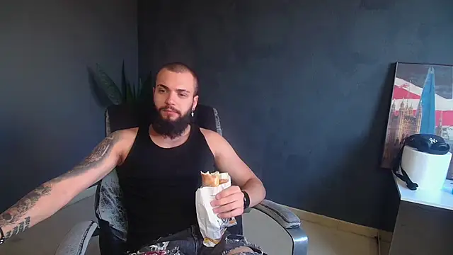 OscarWillss online show from June 2026 04:17:02 AM
