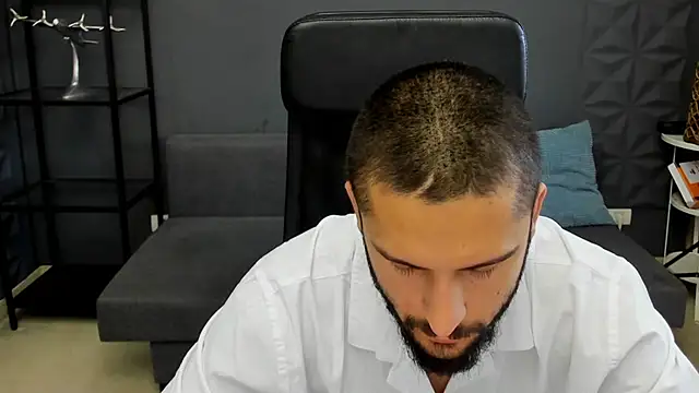 TroyWadee online show from June 2026 04:17:02 AM