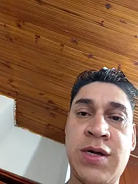 Snapshot of Noah_Smith3 chatting on May 2026 05:18:01 PM Noah Smith3 online show from May 2026 05:18:01 PM