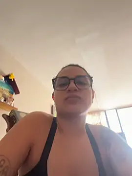 Snapshot of pamela_morena chatting on June 2026 03:47:02 PM pamela morena online show from June 2026 03:47:02 PM
