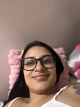 Snapshot of pamela_morena chatting on June 2026 01:50:02 AM pamela morena online show from June 2026 01:50:02 AM