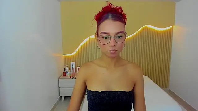 Snapshot of GINAMORELO chatting on June 2026 01:21:02 PM GINAMORELO online show from June 2026 01:21:02 PM