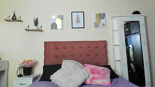 Snapshot of Natalia_Dahlia chatting on August 2026 09:57:02 PM Natalia Dahlia online show from August 2026 09:57:02 PM