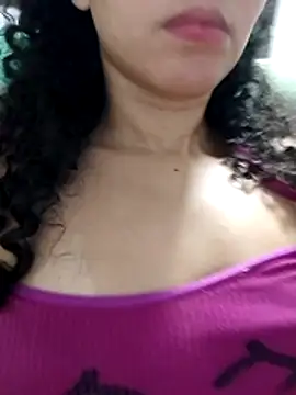 venuseyes25 online show from June 2026 05:28:02 AM