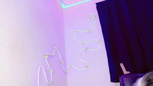 everlin 01 online show from June 2026 02:53:01 AM
