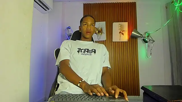 Afrowayuu online show from June 2026 10:57:02 AM