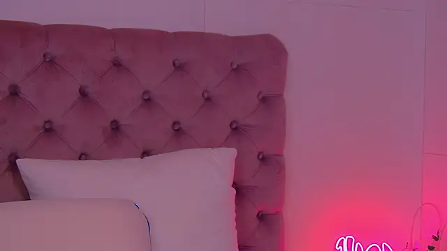 DorissHilton online show from June 2026 09:52:01 PM