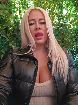 MILFBARBY online show from November 2025 07:47:02 AM