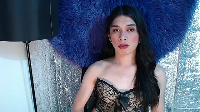 Snapshot of RoseAmarie chatting on May 2026 05:37:01 AM RoseAmarie online show from May 2026 05:37:01 AM