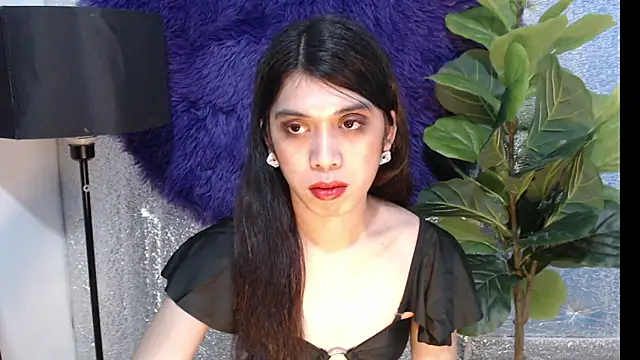 Snapshot of RoseAmarie chatting on May 2026 06:06:01 PM RoseAmarie online show from May 2026 06:06:01 PM